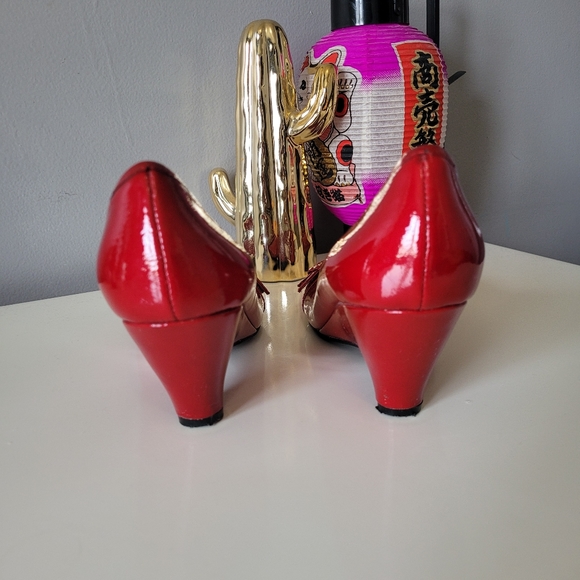 Me Too Red Wedges, GUC, Size 6 - Picture 4 of 8